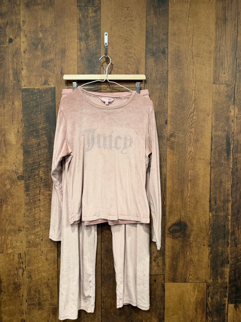 Juicy Couture womens Pink Pajama Set - Cozy Long Sleeve Top & Pants XL EUC